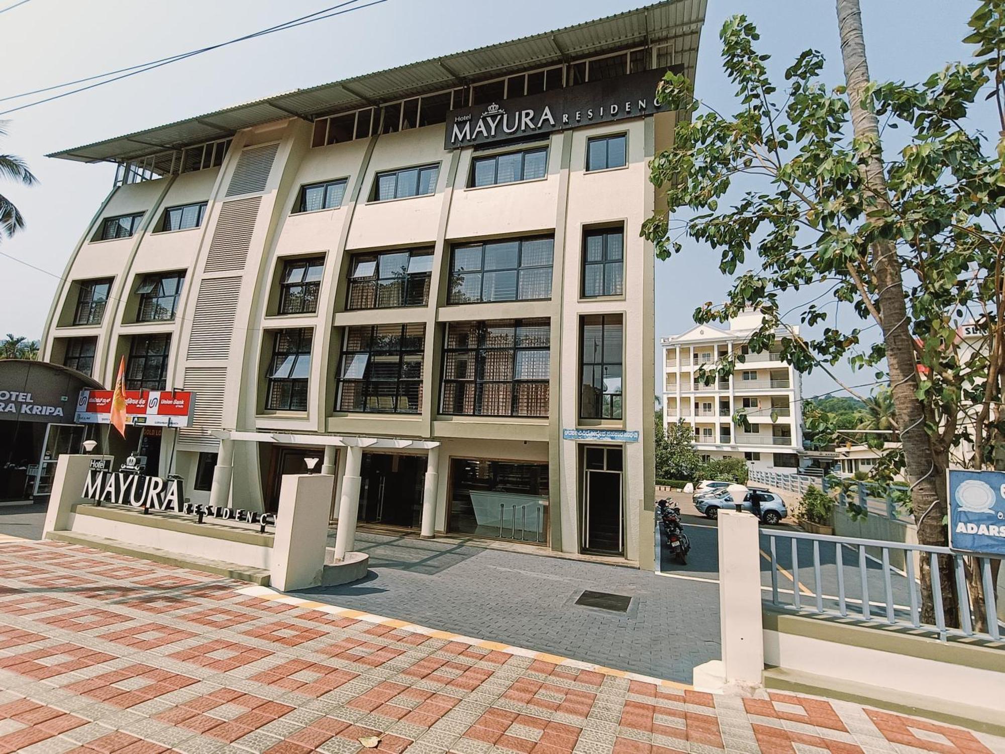 Hotel Mayura Residency Subrahmanya Ngoại thất bức ảnh